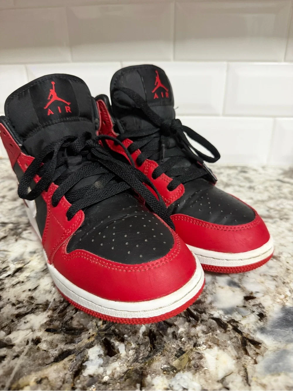 Nike Air Jordans - Picture 3 of 11